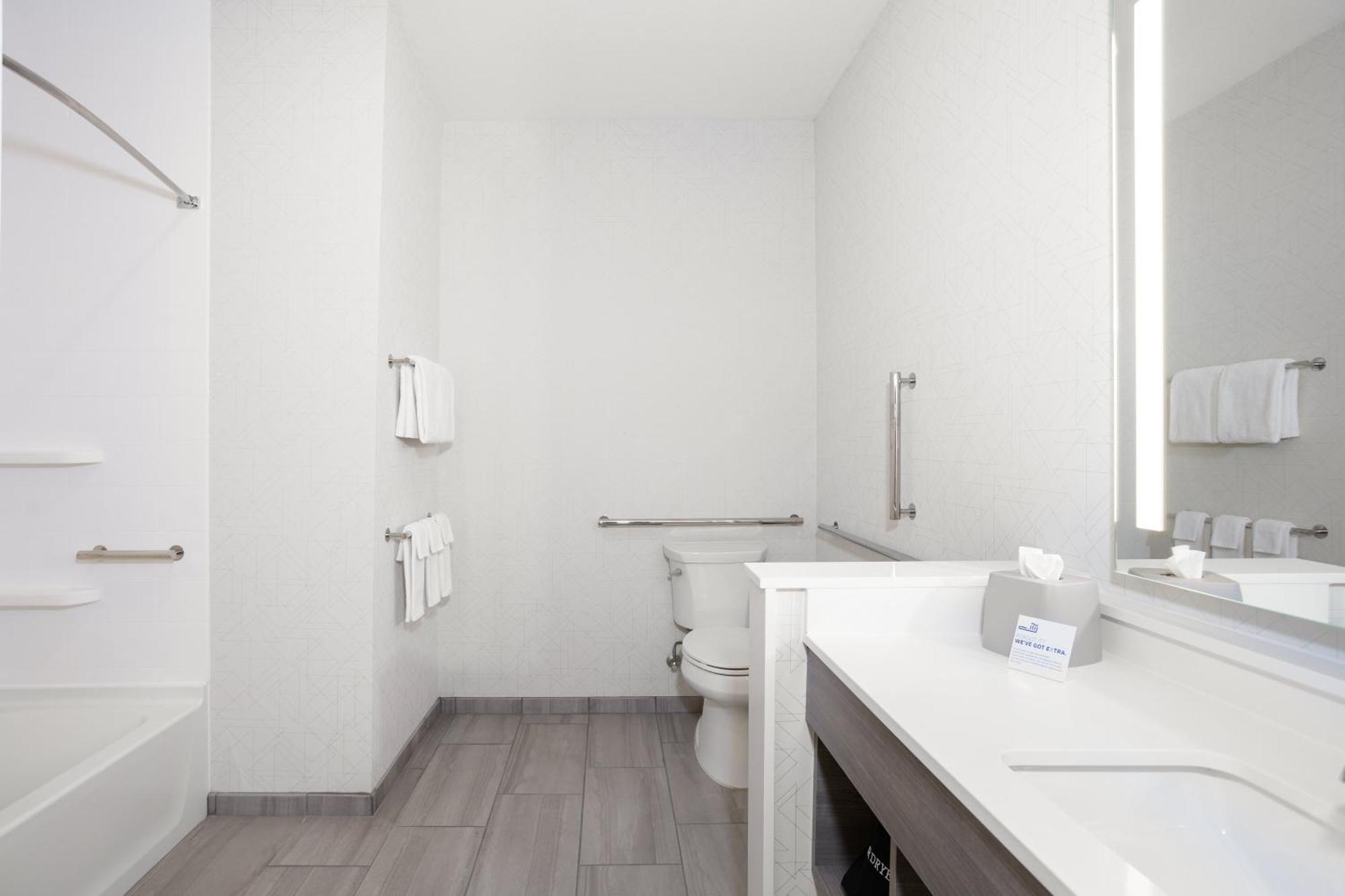 Holiday Inn Express & Suites Oak Ridge By Ihg Bagian luar foto